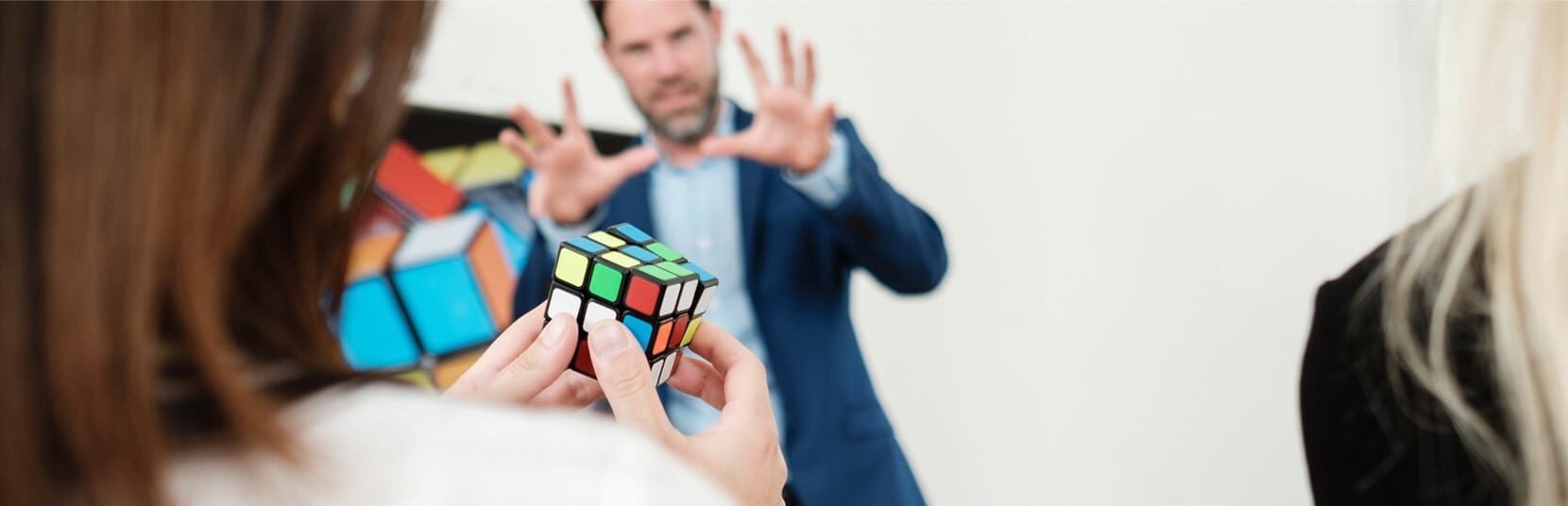 Seminare von Andreas Powisch: Wirkung zeigen und Menschen überzeugen Seminare von Andreas Powisch: Wirkung zeigen und Menschen überzeugen